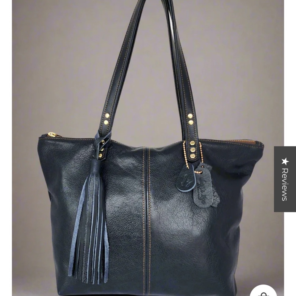 Make an offer! Elegant Black Leather Tote Bag - Picture 6 of 6